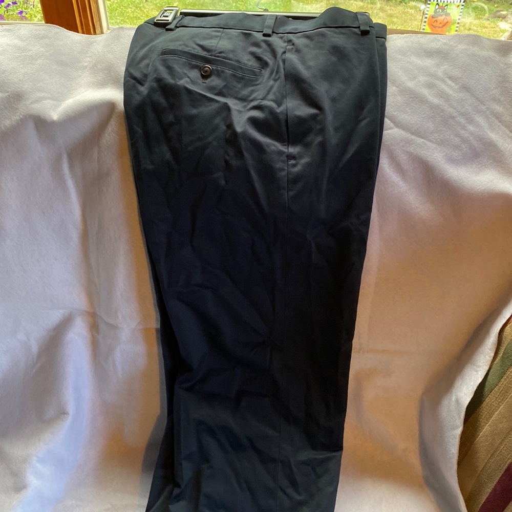 Brooks Brothers Chino pants 32 x 32 Navy Blue